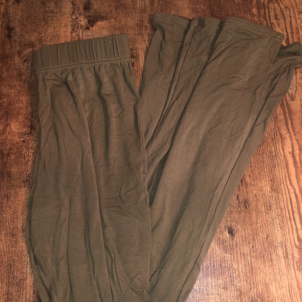 Army green yoga pants